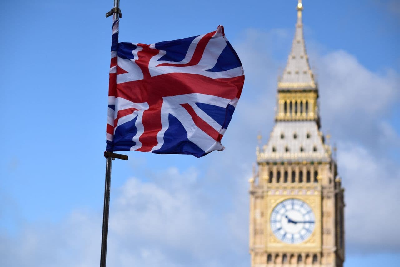Bandera de Reino Unido — traducción jurada para británicos residentes en España